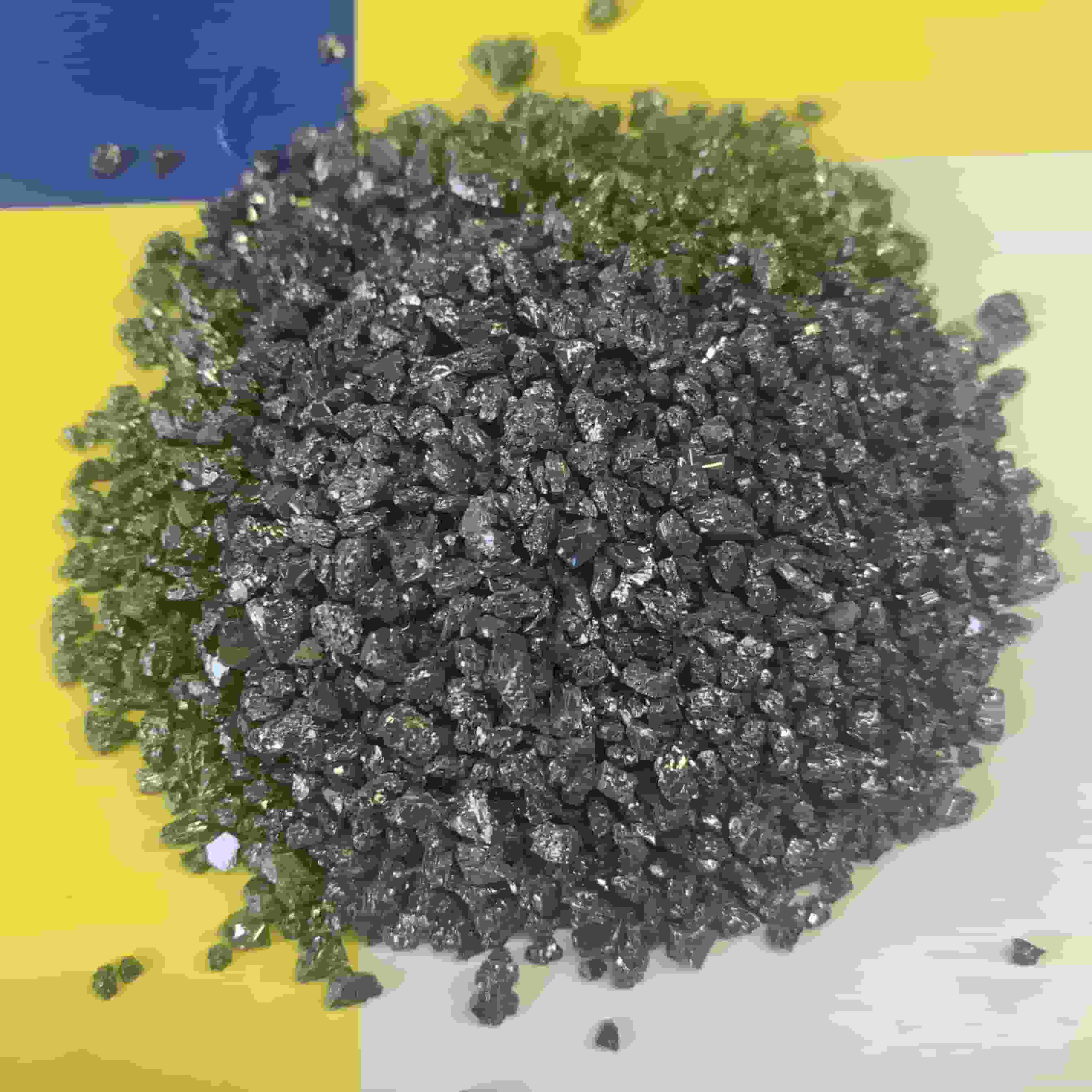 98碳化硅黑色金刚砂1-3毫米3-5毫米止滑坡道耐磨砂